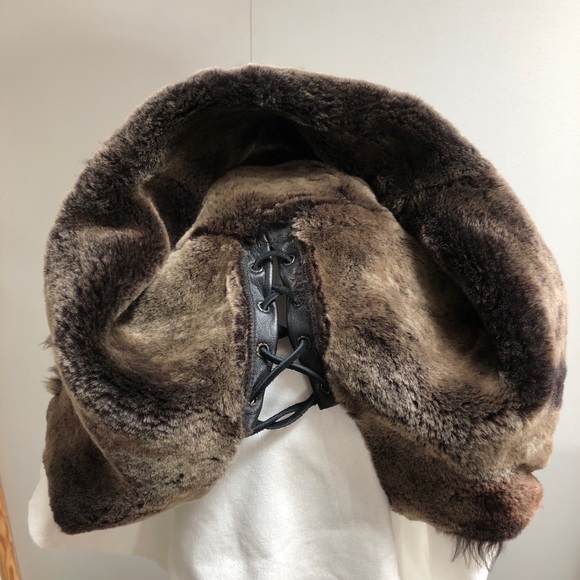 Handcrafted “Trapper” Hat (Chapeaux) - Picture 5 of 8